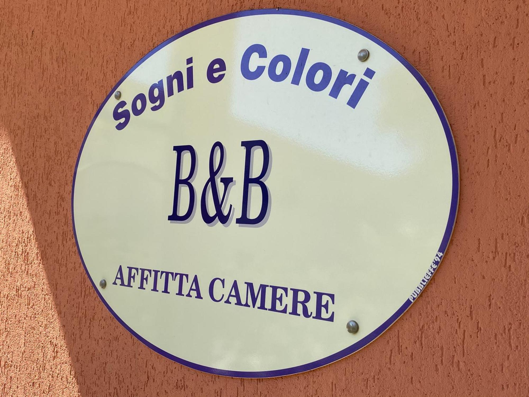 مبيت وإفطار فيلانويفا دي ألبينجا Sogni E Colori المظهر الخارجي الصورة